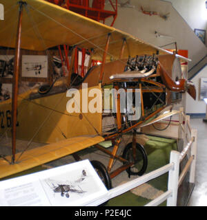 . Anglais : Curtiss JN-4D à l'affiche au San Diego Air and Space Museum . circa 2011. Inconnu 15 Curtiss JN-4D à San Diego Museum Banque D'Images