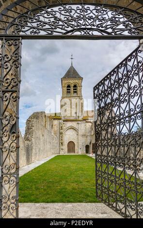 France, Yvelines, Montchauvet, village préféré des Français, l'église de Sainte Marie Madeleine Banque D'Images