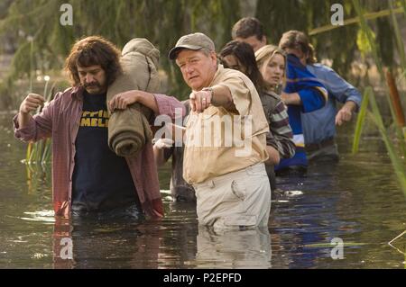 Titre original : Strange Wilderness. Titre en anglais : Strange Wilderness. Directeur de film : FRED WOLF. Année : 2008. Stars : Ashley Scott ; ALLEN COVERT ; BLAKE CLARK. Credit : PELICAN PROD./HAPPY MADISON PROD./Niveau 1 / ENTERNTAINMENT, DARREN MICHAELS / Album Banque D'Images