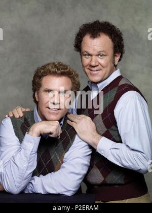 Titre original : STEP BROTHERS. Titre en anglais : STEP BROTHERS. Film Réalisateur : ADAM MCKAY. Année : 2008. Stars : John C. Reilly et Will Ferrell. Credit : APATOW PRODUCTIONS / LAMANA, GEMMA / Album Banque D'Images