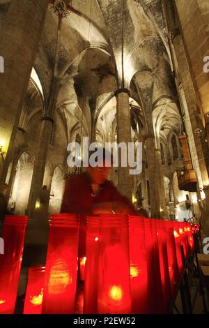 Espagne - Catalogne - Barcelonés (district) - Barcelone. Barcelone ; intérieur de la Iglesia gótica de Santa María (Barrio del Born / La Ribera). Banque D'Images