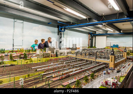 Miniatur Wunderland, plus grand chemin de fer modèle d'exposition dans le monde entier, Hafencity de Hambourg, au nord de l'Allemagne, Allemagne Banque D'Images