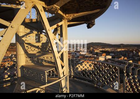 Espagne - Catalogne - Baix Empordà (district) - Gérone. Palafrugell ; vista del pueblo desde la Torre de la antigua industria del Corcho / suro. Banque D'Images