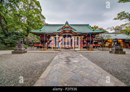 Le bâtiment principal de l'Nezu-Shrine, Yanaka, Taito-ku, Tokyo, Japon Banque D'Images