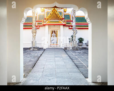 Temple Bouddhique Wat Arun au coucher du soleil à Bangkok, Thaïlande Banque D'Images