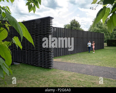 Les Jardins de Kensington, Londres, Royaume-Uni. Jun 15, 2018. La serpentine Pavilion 2018 à la Serpentine Gallery Kensington Gardens London UK Crédit : Cabanel/Alamy Live News Banque D'Images