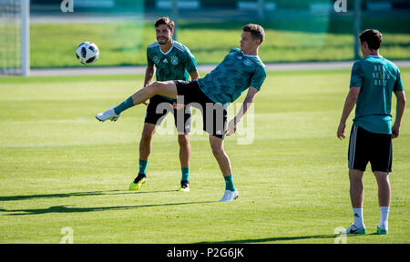 Matthias Ginter et Hector Jonas (Allemagne) GES / football / Championnat du Monde 2018 Russie : Moscou / Vatutinki pratique DFB, GES / 15.06.2018 / soccer / football Worldcup 2018 Russie : Moscou, pratique DFB / Watutinki, Juin 15, 2018 | dans le monde entier Banque D'Images