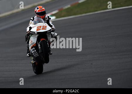 Montmelo, Espagne. Jun 15, 2018. Sam Lowes (22) de Grande-Bretagne et d'investisseurs innovants Suisse KTM lors de la pratique libre de la Gran Premi de Catalunya de Monster Energy, le Circuit de Catalunya, Espagne, Montmelo.Le 15 juin 2018. Credit : CORDON PRESS/Alamy Live News Banque D'Images