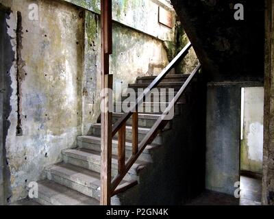 BAGUIO CITY, PHILIPPINES - juin 7, 2018 : l'intérieur de la République dominicaine ou la colline de retraite Chambre Diplomat Hotel, une structure abandonnée, et maintenant un célèbre Banque D'Images