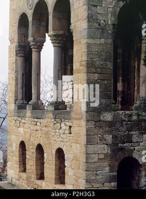 Santa María del Naranco, s. IX, provincia de Asturias. Vista exterior con arcos. Banque D'Images