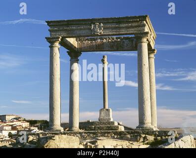 Ávila, provincia de España en la Comunidad Autónoma de Castilla y León. Mirador de la cruz extramuros. Banque D'Images