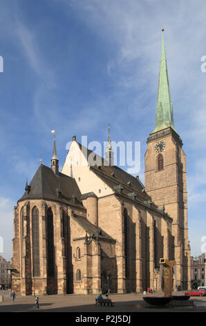 République tchèque, Plzen, Pilsen, Place de la République, la cathédrale de St Barthélemy, Banque D'Images