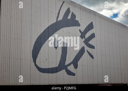 Logo sur entrepôt portuaire à Fraserburgh Harbour Banque D'Images