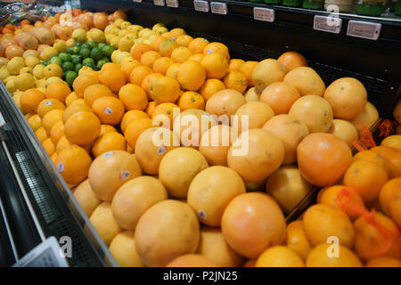 Montréal, Canada, 6 juin 2018.Afficher d'agrumes dans un supermarché.Credit:Mario Beauregard/Alamy Live News Banque D'Images