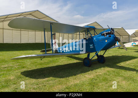 De Havilland DH60 Cirrus Moth G-EBLV une hélice à deux places conduit biplan. Construit en 1925 comme un petit avion civil Banque D'Images