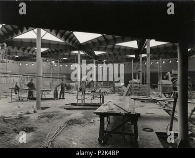 . Italiano : Stazione di Amendola-Fiera della Metropolitana di Milano, lavori di costruzione. avant 1964. Metropolitana Milanese ( ?) 56 Milan, MM Amendola-Fiera 08 Banque D'Images