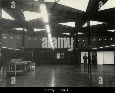 . Italiano : Stazione di Amendola-Fiera della Metropolitana di Milano, poco prima dell'apertura. avant 1964. Metropolitana Milanese ( ?) 56 Milan, MM Amendola-Fiera 01 Banque D'Images