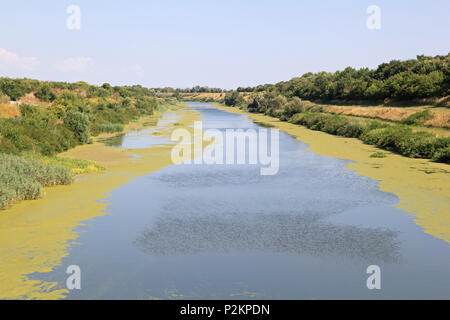 Canal navigable artificielle en Voïvodine Serbie Banque D'Images