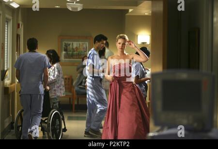 Titre original : Grey's anatomy. Titre en anglais : Grey's anatomy. Année : 2005. Stars : Katherine Heigl. Credit : Touchstone Television / Album Banque D'Images