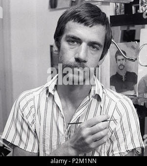 . Peintre réaliste magique américain Gregory Gillespie dans son studio, à Rome. 1962-1970 (ch. 1969 D'après les auto-portrait). Vittoriano Rastelli 38 Gregory Gillespie à Rome 3 Banque D'Images