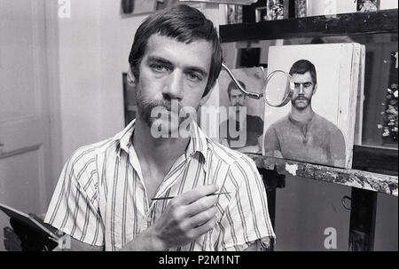 . Peintre réaliste magique américain Gregory Gillespie dans son studio, à Rome. 1962-1970 (ch. 1969 D'après les auto-portrait). Vittoriano Rastelli 38 Gregory Gillespie à Rome Banque D'Images