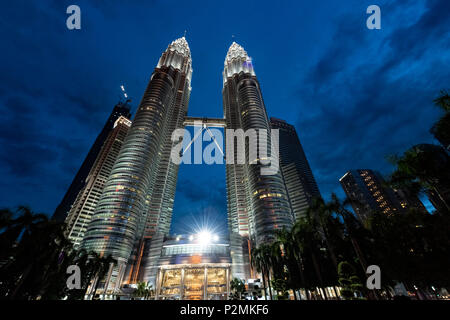 Les tours de Petronus, Kuala Lumpur, Malaisie Banque D'Images