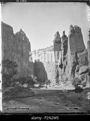 (Ancien n° 119) Côté Rock, de Chelly Canyon, Arizona Apache Comté., 1871 - 1878 - Banque D'Images