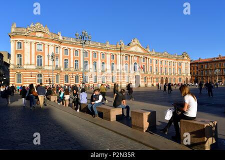 France, Haute Garonne, Toulouse, place du Capitole, hôtel de ville Banque D'Images