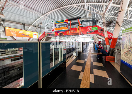 La station de monorail au centre de Kuala Lumpur, capitale de la Malaisie Banque D'Images