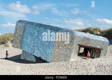 France, Nord, blockhaus Leffrinckoucke, miroir, travail de l'artiste anonyme Banque D'Images