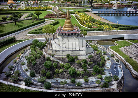 Monde miniature. Modèles réduits de sites emblématiques du monde à Siam Mini World Pattaya Thaïlande. S. E. Asie. Banque D'Images