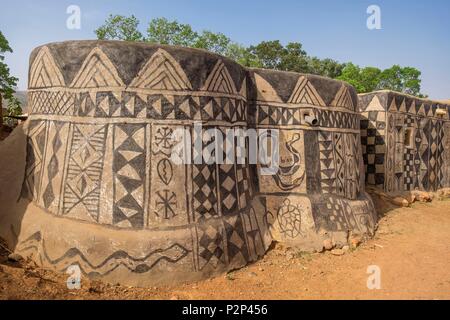 Le Burkina Faso, région Centre-Sud, province du Nahouri, Tiebele, la Cour Royale est un témoignage exceptionnel des traditions et l'architecture Kasséna Banque D'Images