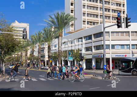 Israël, Tel Aviv, le centre ville, croisement des rues Hehyda-Halevi et Dr Carlebach, passage piétonnier Banque D'Images