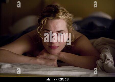 Titre original : LE LECTEUR. Titre en anglais : LE LECTEUR. Film Réalisateur : Stephen Daldry. Année : 2008. Stars : Kate Winslet. Credit : MIRAGE ENTERPRISES / Album Banque D'Images
