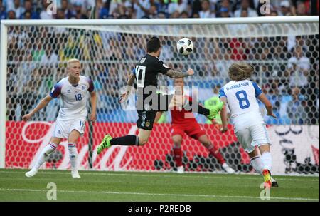 Moscou, Russie. 16 Juin, 2018. firo : 16.06.2018, Moscou, Fuvuball, football, Coupe du monde, l'équipe nationale en 2018 en Russie, Ruvuland, Coupe du Monde 2018 en Russie, Ruvuland, Coupe du Monde 2018, la Russie La Russie, M07, l'Argentine - Islande, 1 : 1, Lionel Messi, ARG | Conditions de crédit dans le monde entier : dpa/Alamy Live News Banque D'Images