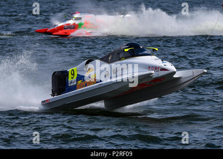 Grant Trask pour conduite F1 Racing l'équipe de l'Atlantique dans le F1H2O Bateau de Moteur de Formule 1 Grand Prix de Londres au Royal Victoria Dock, Docklands, Newham, London, UK Banque D'Images