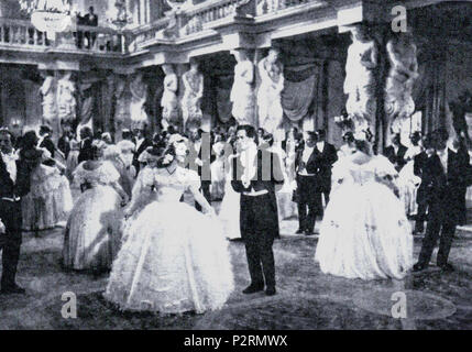 . Italiano : Assia Noris e Leonardo Cortese nella scena del ballo di 'Una romantica avventura' (Camerini, 1940) . 8 septembre 2015, 20:45:12. Inconnu 89 Unaromenticaavventura scena ballo Banque D'Images