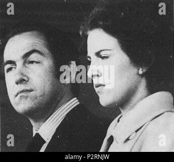 . Constantin II de Grèce et son épouse Anne-Marie assister à un spectacle équestre à Rome pendant leur exil en Italie . 2 juin 1973. AP 20 Telefoto Constantin II de Grèce et son épouse Anne-Marie Banque D'Images