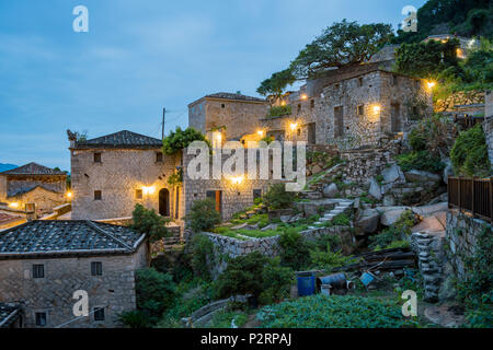 Vue de la nuit de l'Qinbi historique Village à Matsu, Taiwan Banque D'Images