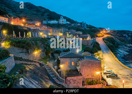 Vue de la nuit de l'Qinbi historique Village à Matsu, Taiwan Banque D'Images