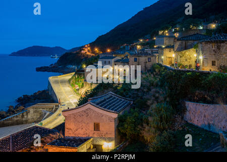 Vue de la nuit de l'Qinbi historique Village à Matsu, Taiwan Banque D'Images