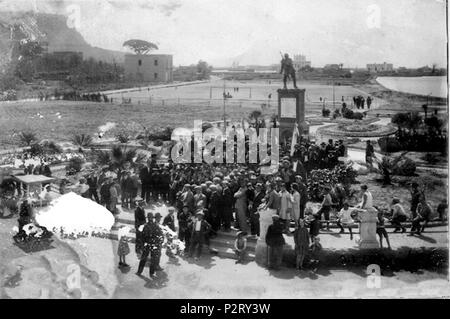 . Bacoli, Villa Comunale - elebrazione del Natale di Roma il 21 aprile del 1929 anno VII dell'E.F. Autore sconosciuto. (Photographie originale). 21 avril 1929. Inconnu 10 Bacoli, villa comunale 1 Banque D'Images