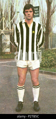 . Italiano : Il calciatore italiano Giuseppe Zaniboni alla Juventus all'inizio della stagione 1970-71. vers 1970. Inconnu 37 Giuseppe Zaniboni - Juventus FC 1970-1971 Banque D'Images