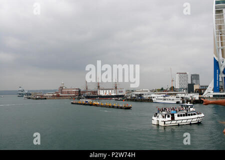 La ville de port de Portsmouth dans le Hampshire uk juin 2018 Banque D'Images