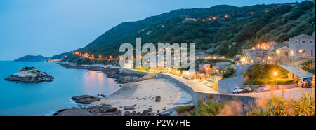 Vue de la nuit de l'Qinbi historique Village à Matsu, Taiwan Banque D'Images