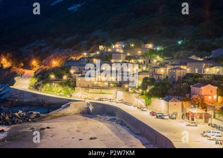 Vue de la nuit de l'Qinbi historique Village à Matsu, Taiwan Banque D'Images