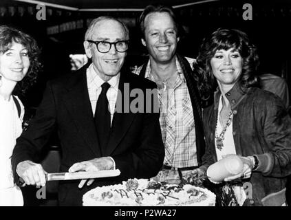 Stars : Henry Fonda, Jane Fonda, Peter Fonda. Banque D'Images