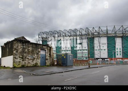 GLASGOW, ÉCOSSE - 24 février 2014 : un vieux bâtiment à côté de Celtic Park à Parkhead. Banque D'Images