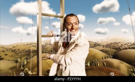 Titre original : L'IMAGINARIUM DU DOCTEUR PARNASSUS. Titre en anglais : L'IMAGINARIUM DU DOCTEUR PARNASSUS. Film Réalisateur : Terry Gilliam. Année : 2009. Stars : Jude Law. Crédit : Infinity propose des divertissements/Icon Productions // Album Banque D'Images