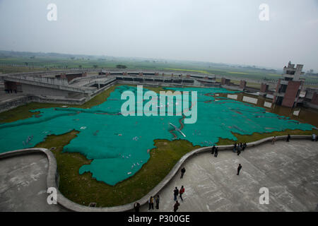 Un géant à l'intérieur de l'Mujibnagar Bangladesh site complexe. Le Bangladesh, Meherpur Banque D'Images